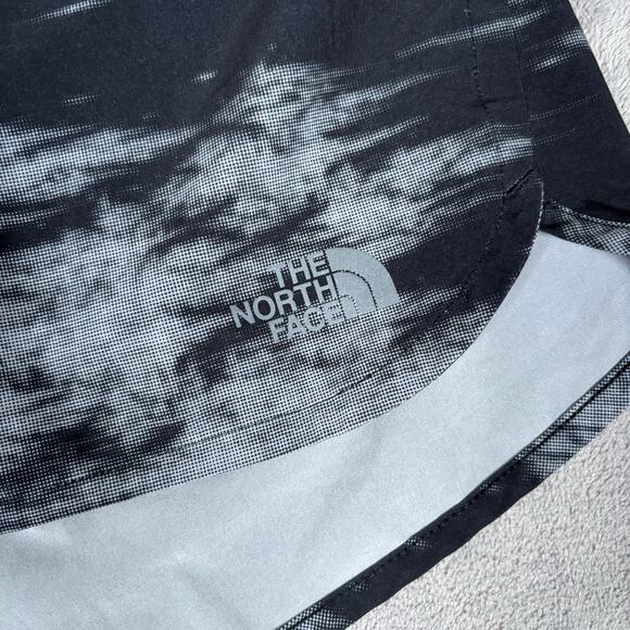 The North Face Flight Series Running Shorts Women’s S FlashDry Reflective - Picture 3 of 7